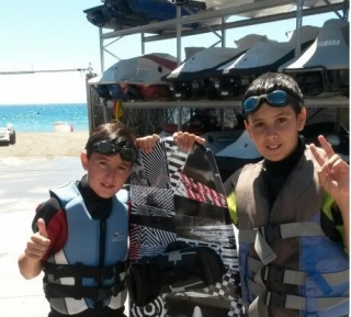  Aufwachen mit Jetskis 